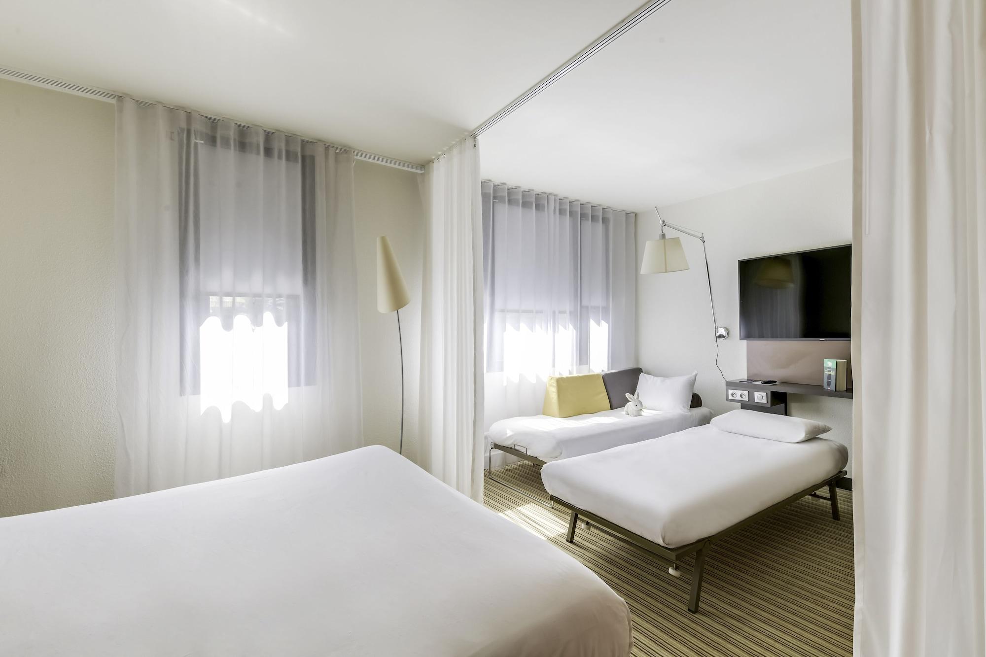 B&B Hotel Velizy Est Kültér fotó