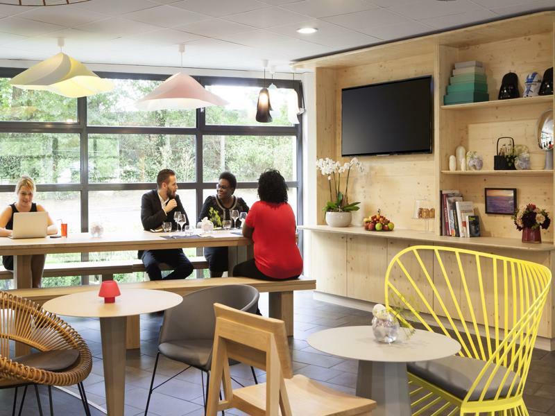 B&B Hotel Velizy Est Kültér fotó